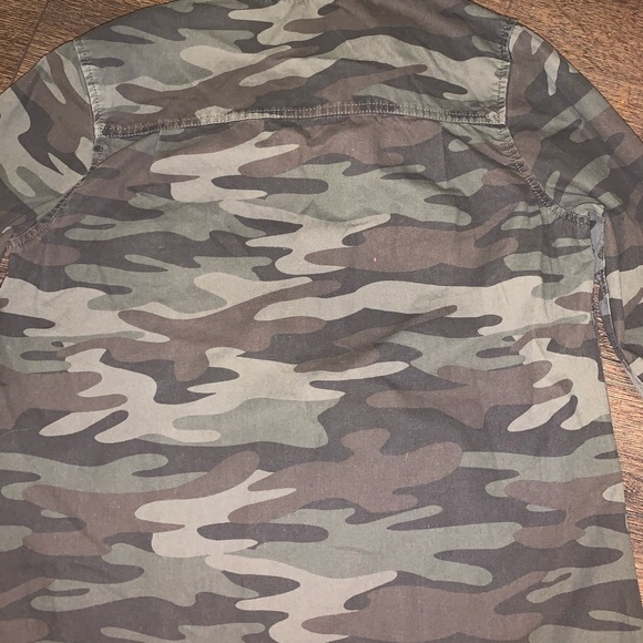 Camo Button Up Shirt - Picture 5 of 5
